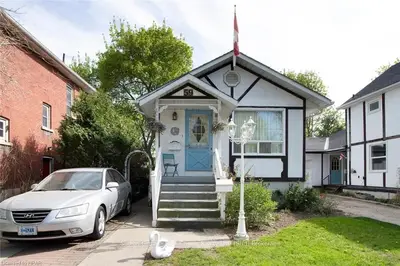 59 PERTH Street, Stratford, ON N5A 3X8