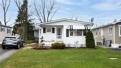 23 KALISCH Avenue, South Huron, ON N0M 1S3