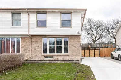 667 DEVON Street, Stratford, ON N4Z 1A5