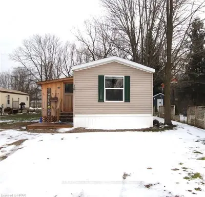 75049 HENSALL RD #15 MAIN Street, Huron East, ON N0K 1W0