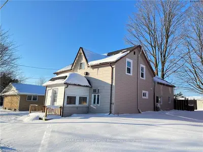 4 GORDON Street E, South Bruce, ON N0G 2S0