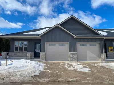 17 SILVER CREEK Terrace, Huron East, ON N0K 1W0