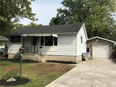 193 Trafalgar Street, West Perth, ON N0K 1N0