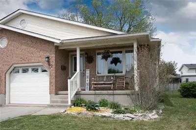 82 BURNHAM Court, Stratford, ON N4Z 1H5