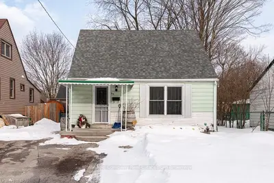 69 PORTIA Boulevard, Stratford, ON N5A 4V6