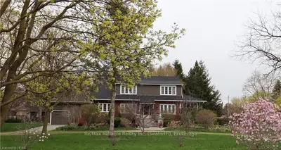 53 CHURCH Street, Huron East, ON N0K 1W0