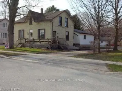 88 Sanders Street W, South Huron, ON N0M 1S2