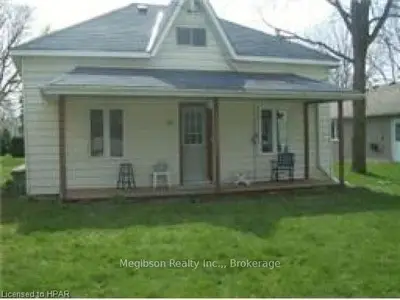 22 King Street, Huron East, ON N0G 1H0