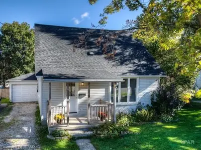 675 Elizabeth Street E, North Perth, On N4w 2r4