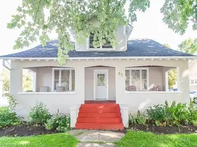 42 Main Street, Huron East, On N0k 1w0