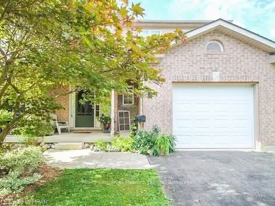 261 Norman Street, Stratford, On N5a 7y3