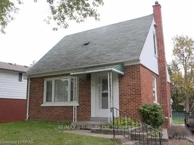 17 Somerset Street, Stratford, On N5a 6k2