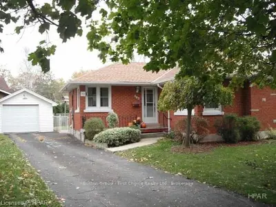 167 Glastonbury Crescent, Stratford, On N5a 6j1