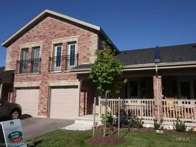50 Galt Road 233, Stratford, On N5a 0b2