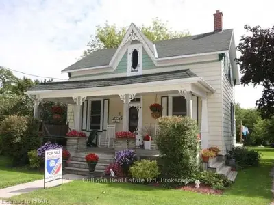 25 Kippen Road, Huron East, On N0k 1g0
