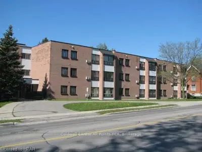97 Huron Street 303, Stratford, On N5a 5s7