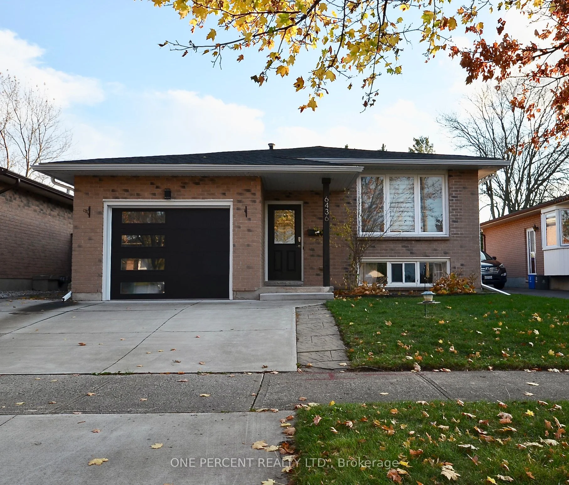 Detached in Niagara Falls