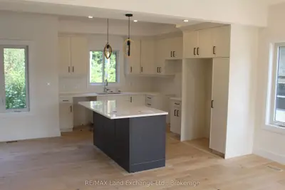 766 Campbell Avenue, Kincardine, On N2z 1w1