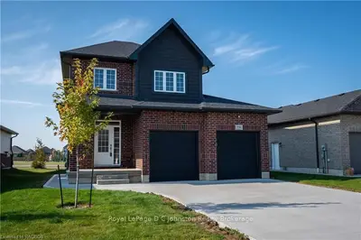 396 Mary Rose Avenue, Saugeen Shores, On N0h 2c3