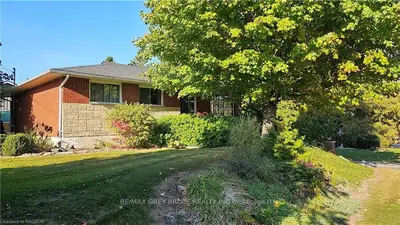 2 Webster Street, Northern Bruce Peninsula, On N0h 1w0