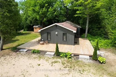 Detached in South Bruce Peninsula