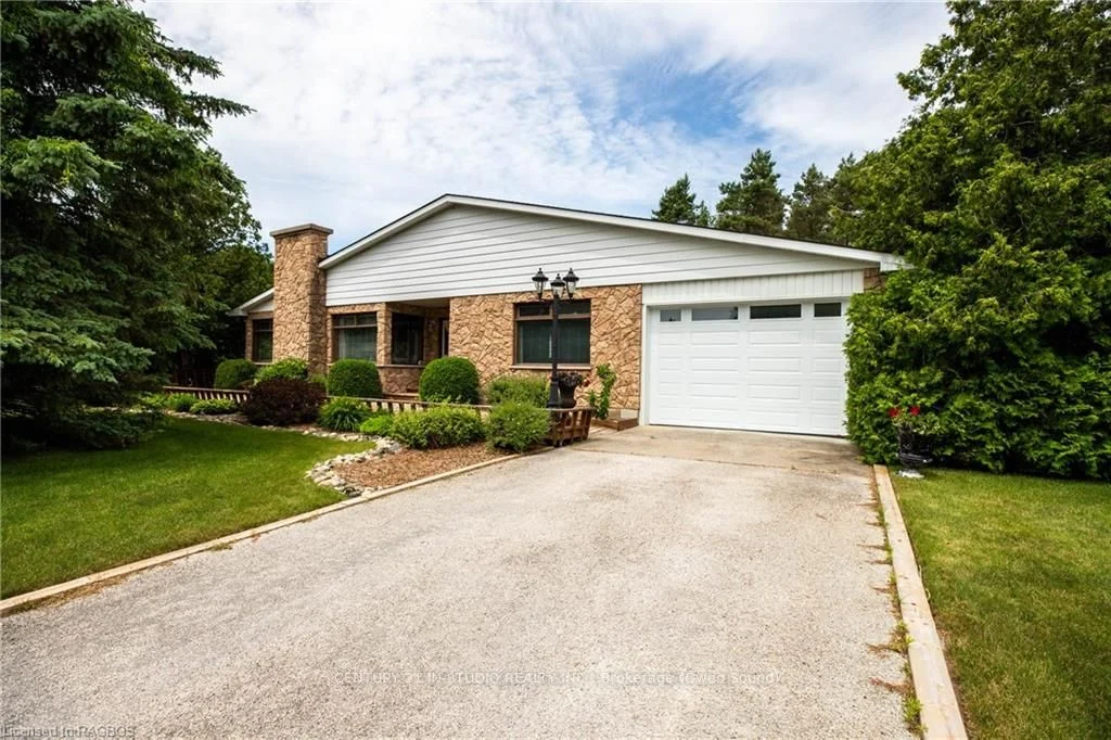989 SILVER LAKE RD , South Bruce Peninsula, ON N0H 2T0
