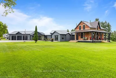 Detached in Grey Highlands