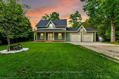 Detached in Grey Highlands