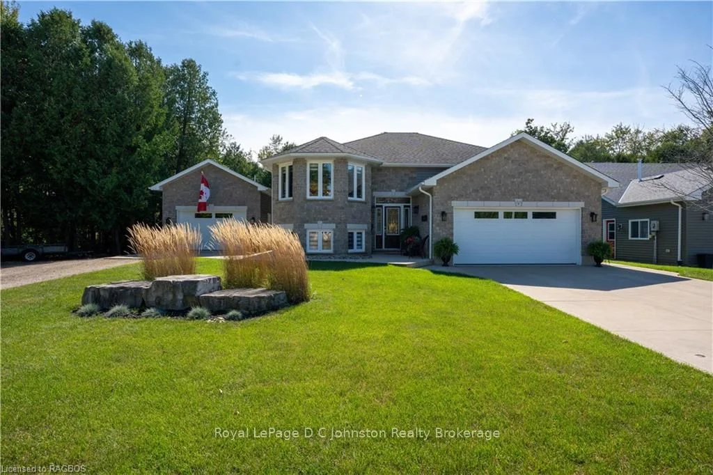 Detached in Saugeen Shores