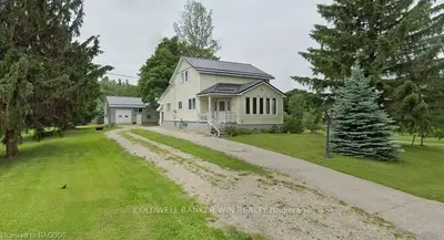 Detached in Minto