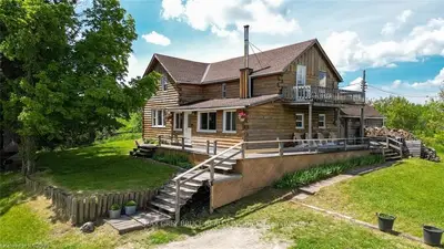 Detached in Chatsworth