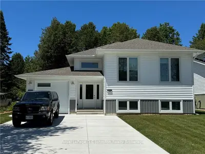 Detached in Saugeen Shores