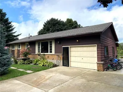 Detached in Georgian Bluffs