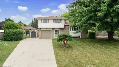 Detached in Huron-Kinloss