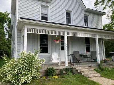 Condo Townhouse in Kincardine
