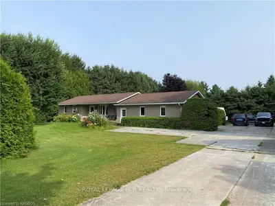 Detached in Georgian Bluffs