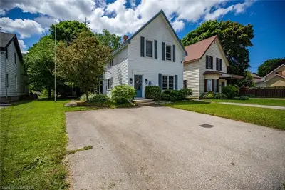 Detached in South Bruce Peninsula
