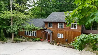 Detached in Georgian Bluffs