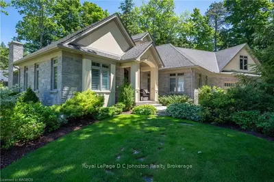 Detached in Saugeen Shores