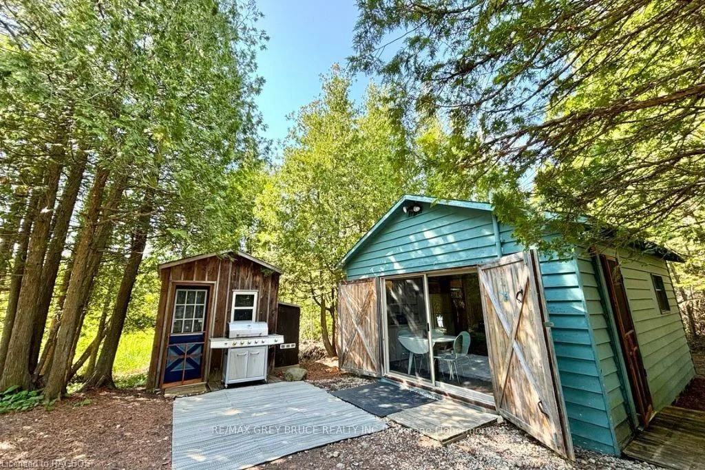 24 HOWARD BOWMAN Drive, Northern Bruce Peninsula, ON N0H 2R0
