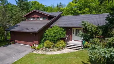 Detached in South Bruce Peninsula