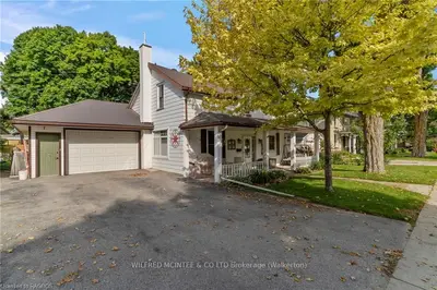 Detached in South Bruce