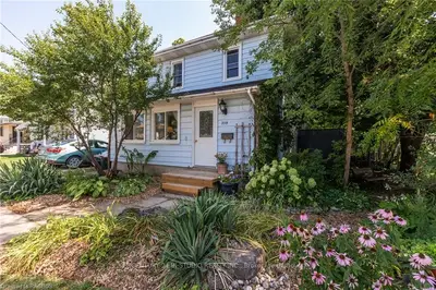 Detached in West Grey