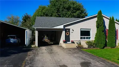 Semi-Detached in Owen Sound