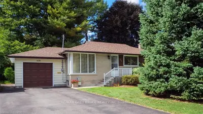 Detached in Owen Sound