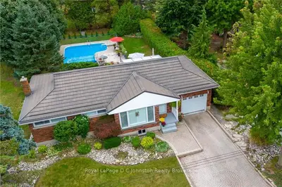 Detached in Saugeen Shores