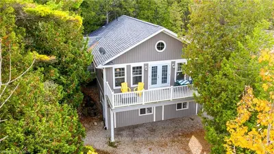 Detached in Northern Bruce Peninsula