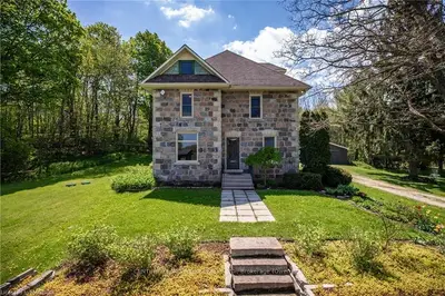 Detached in Meaford