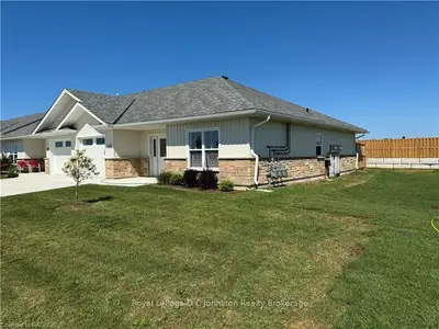 1073 Waterloo Street N, Saugeen Shores, On N0h 2c3