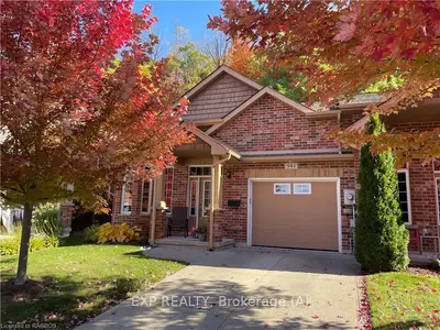 Att/Row/Townhouse in Owen Sound